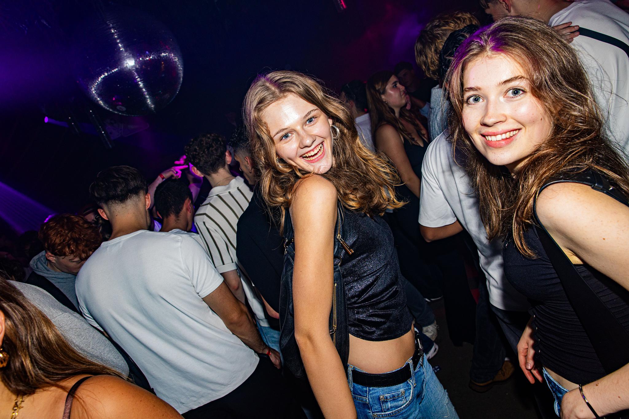 Campuznight-217